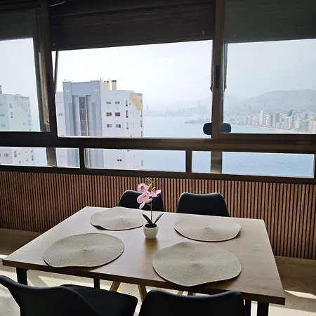 Bay Bliss Levante 아파트 *